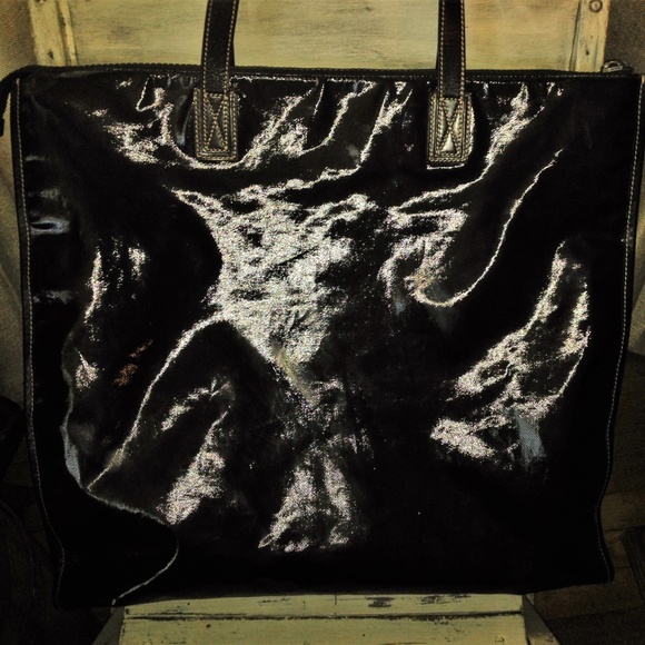 Vintage Gucci Patent Leather Shoppers Tote - Picture 6 of 10